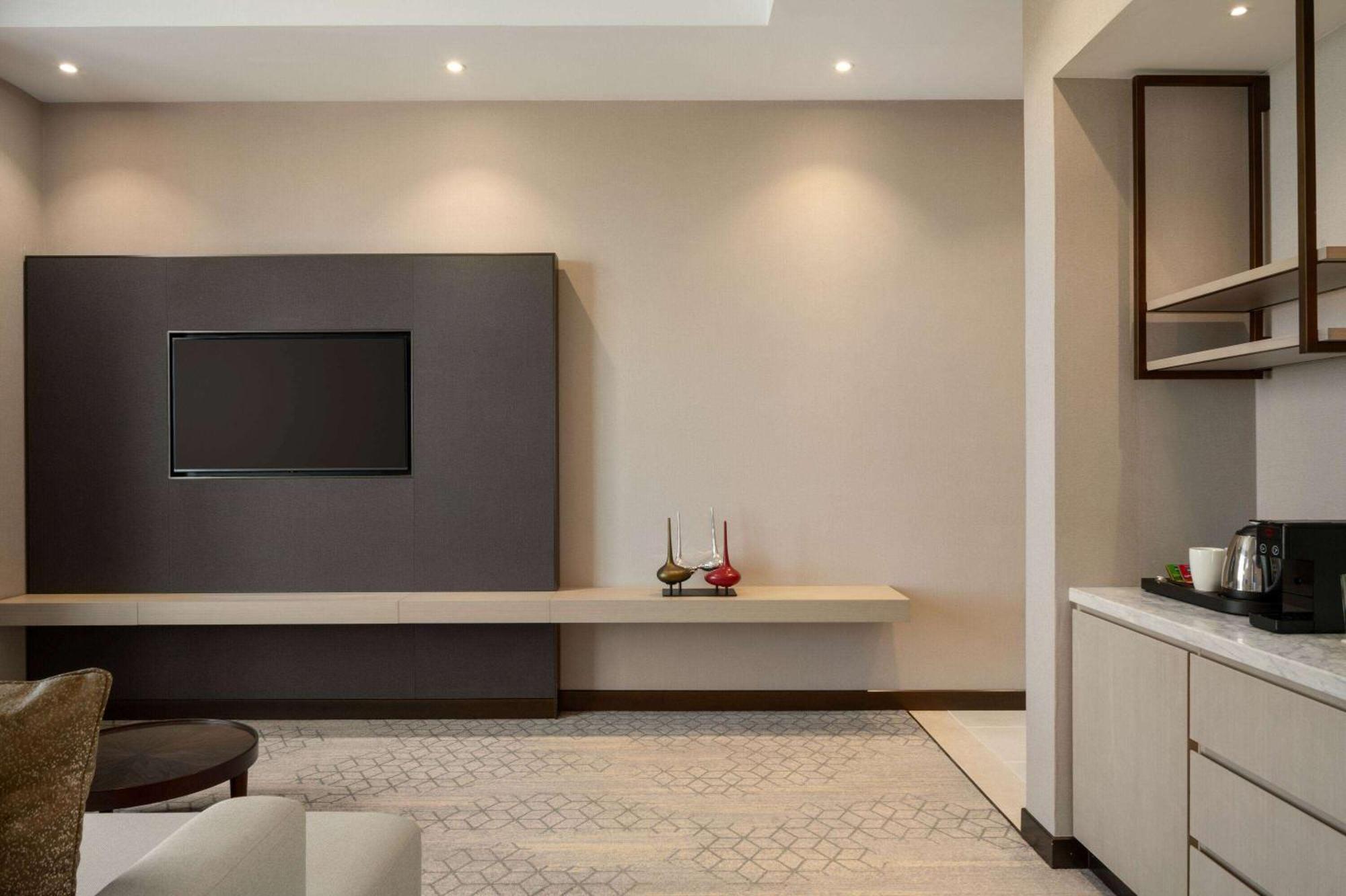 Ramada By Wyndham Riyadh King Fahd Road Eksteriør billede